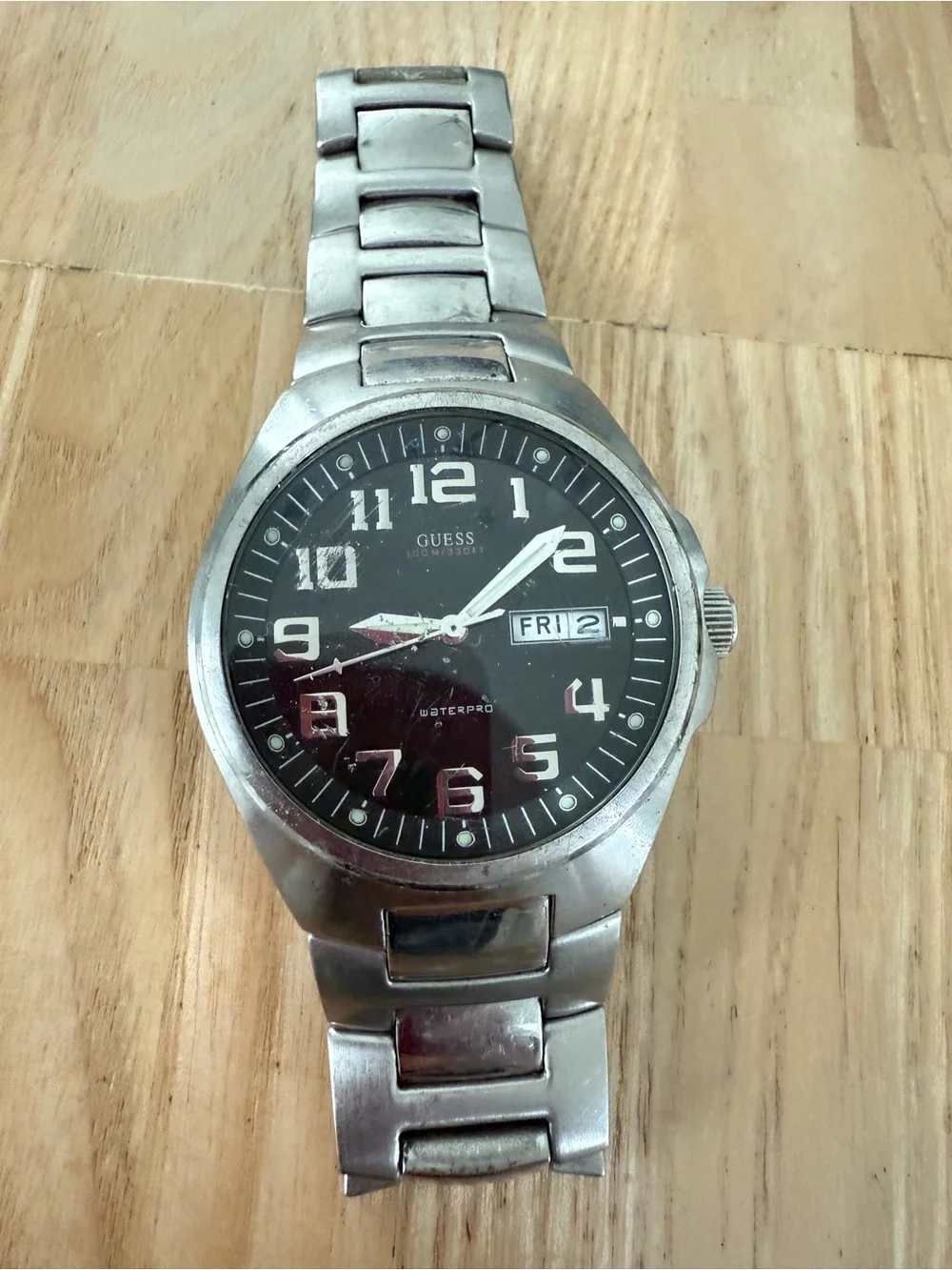 Guess waterpro men’s black dial silver tone watch NEW BATTERY